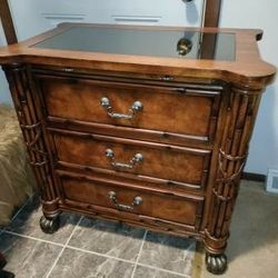 Beautiful side dresser! Solid wood w/heavy marble top & pull out tray 