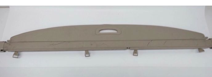 2001-2007 Toyota Highlander, a rear cargo cover