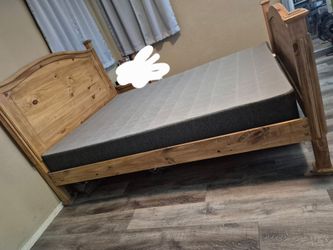 Queen Bed - headboard, footboard, and box spring