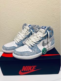 Jordan 1 Hyper royal