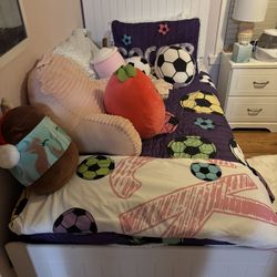Kid’s Bedroom Set
