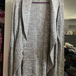 One Black And One Gray Roxy Sweater Size XL