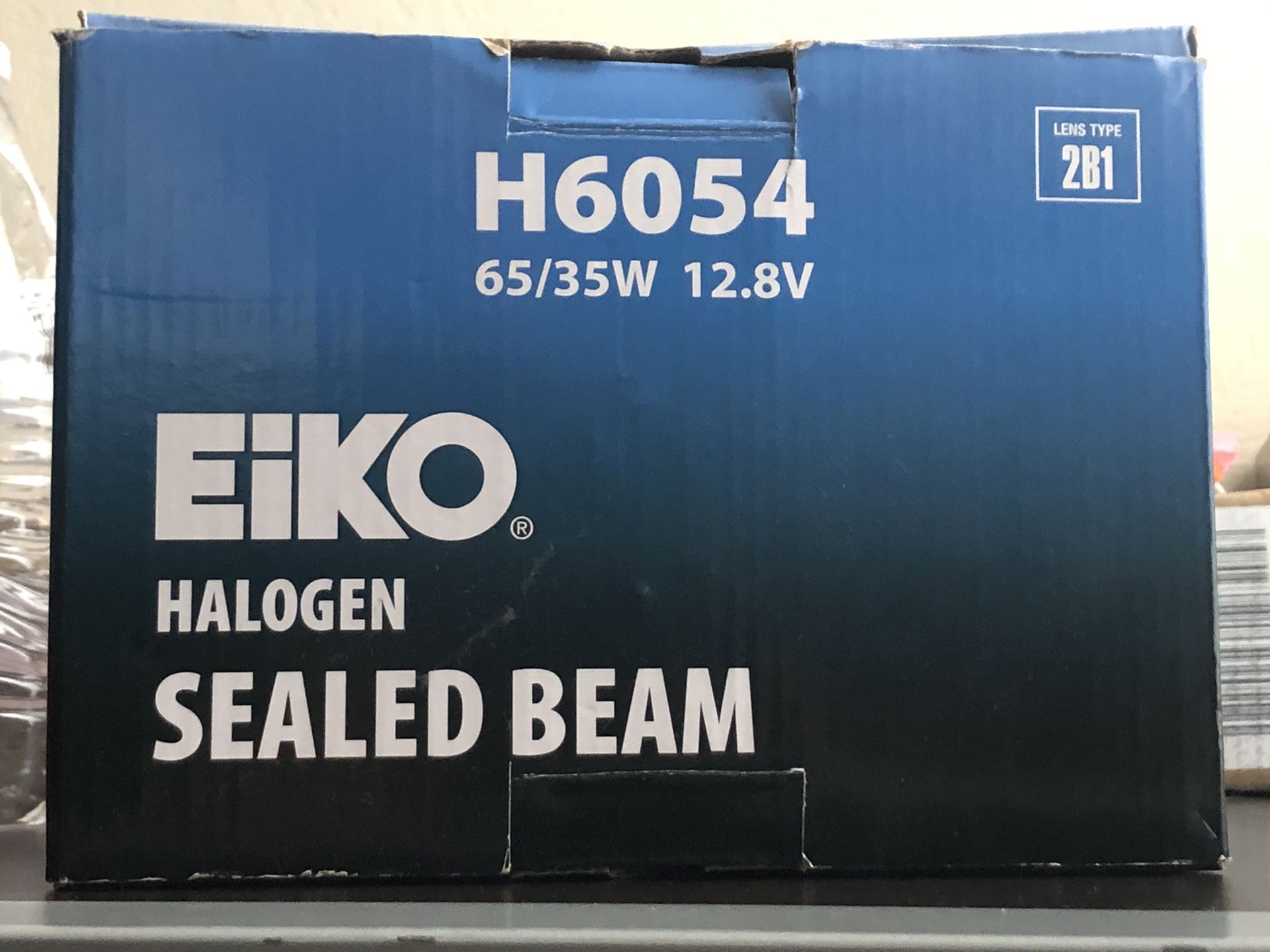H6054 headlight