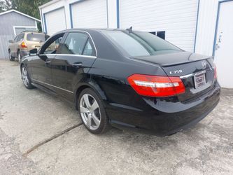 2010 Mercedes-Benz E-Class