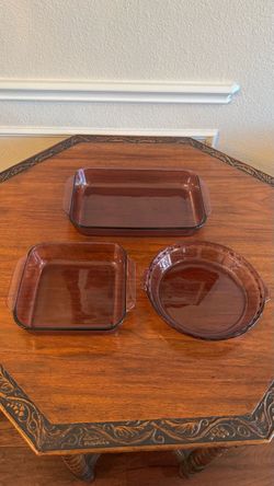 3-Piece Vintage Pyrex Amber Glass Bakeware Set (13x9, 8x8, 9.5" )