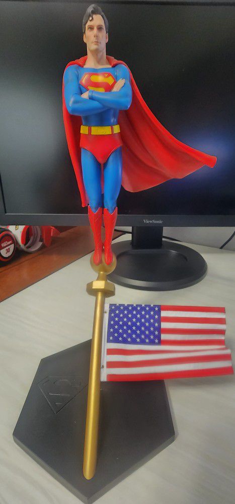 Superman The Movie Christopher Reeve 1/10 scale statue by Iron Studios (Purchased through Sideshow)