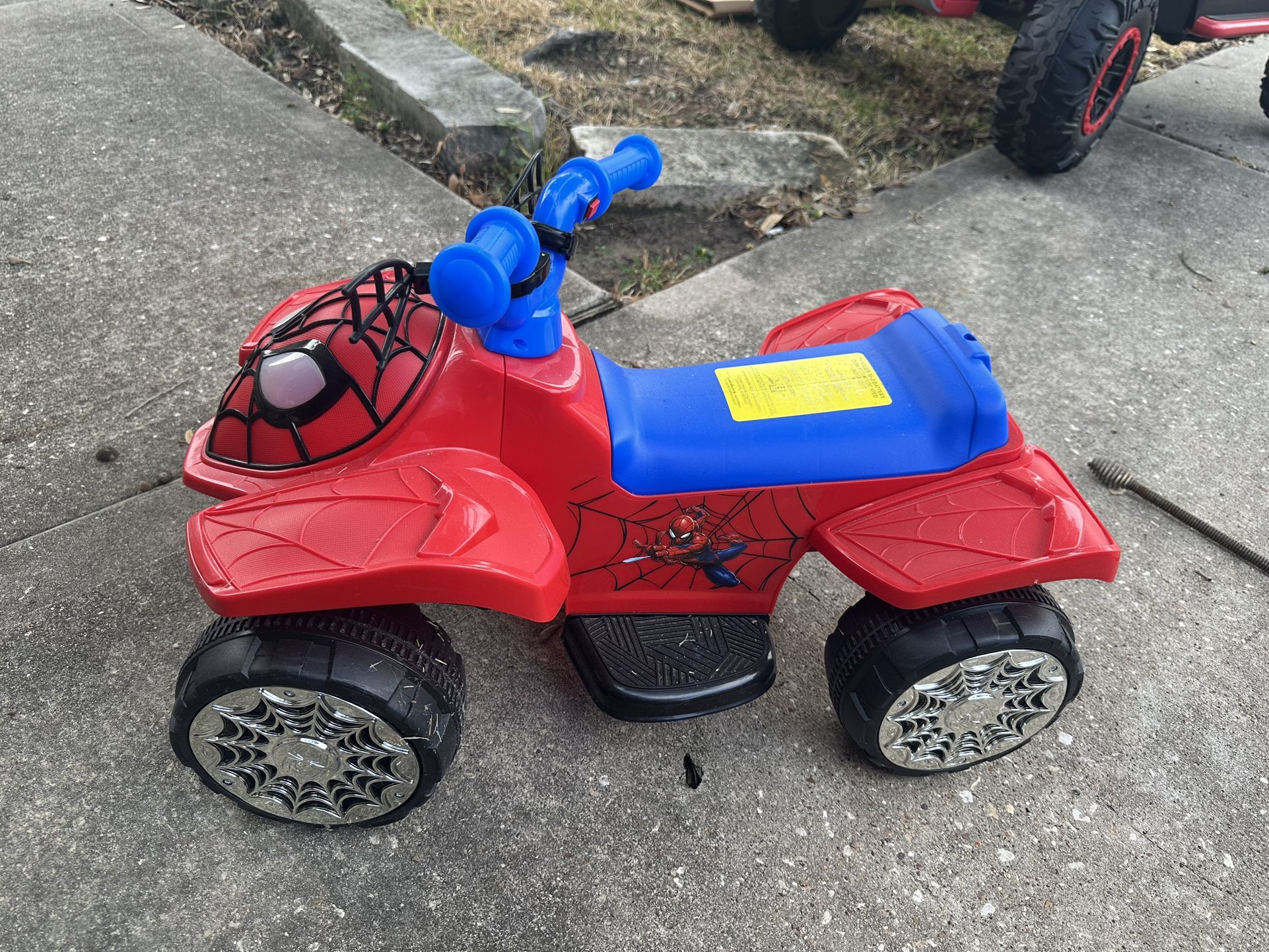 Spider Man Car With Charger Gently Used Obo