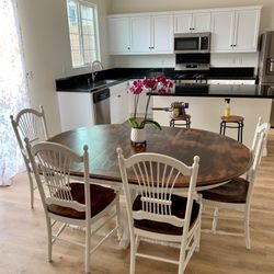 Ethan Allen Expandable Table And Chairs 