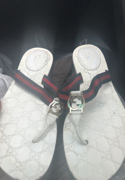 Gucci sandals size 41 fit women 10
