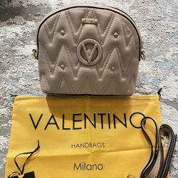 VALENTINO By Mario Valentino