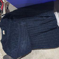 jean club sweater