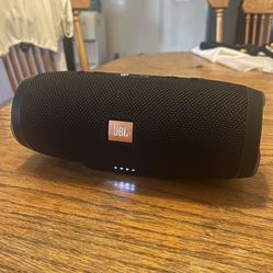 JBL Perfect Bluetooth Charge 3 Is 8 1/2”L, Newly Installed Battery In Excellent Condition  