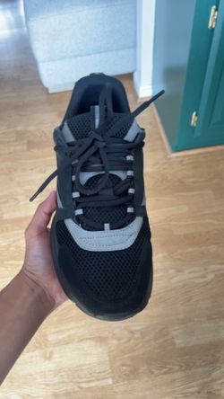 Dior b22