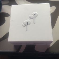 Apple AirPods Pro 2nd Generation w/ Wireless Charging Case