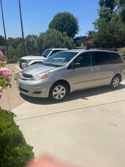 2009 Toyota Sienna