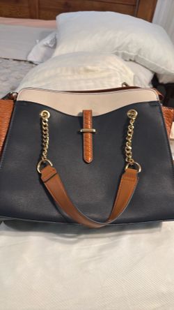 Hand bag