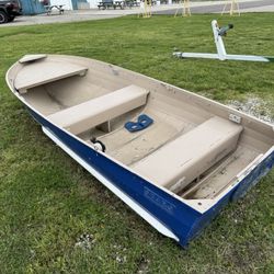 Jon Boat V-haul 12 Foot