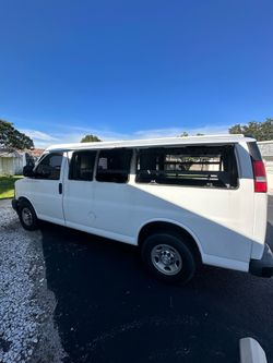 2017 Chevrolet Express 2500