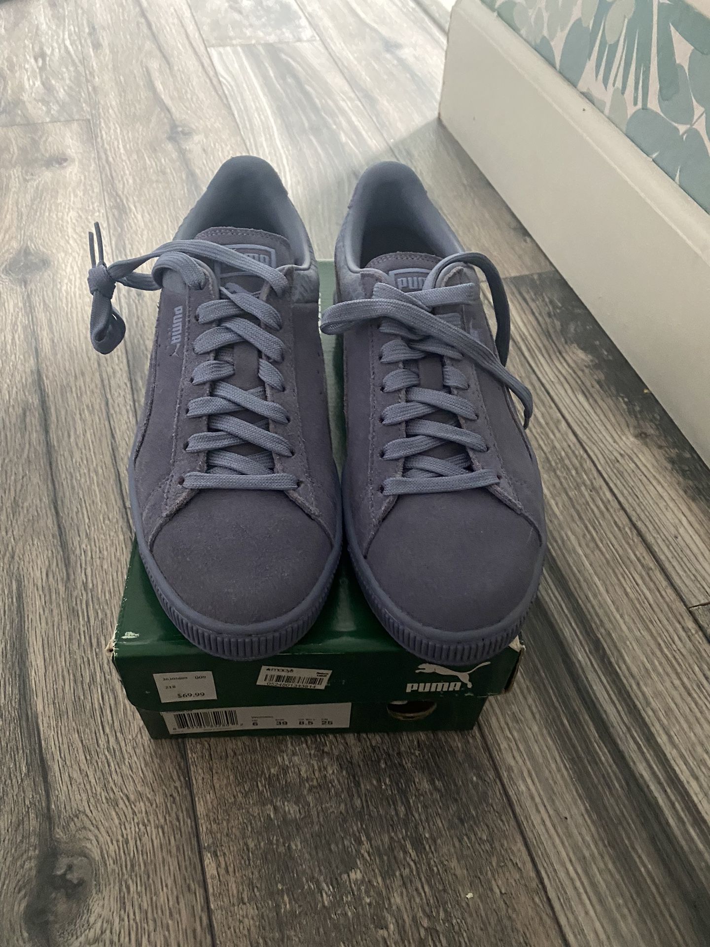 Size 8.5 - PUMA Suede Classic Emboss Tempest