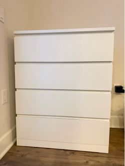 IKEA 4-drawer dresser, white/anchor/unlock function