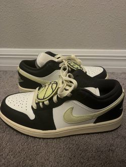 Nike Air Jordan 1 Low SE "85 Fall League" sneaker | Size. 8 Women’s 