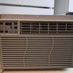 6000 BTU Window Unit 