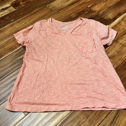 Women’s time and tru peach striped v neck. Size xl