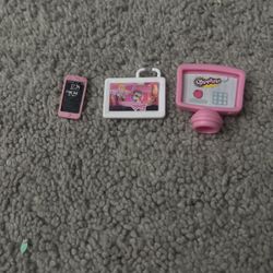 Electronic toy accessories 