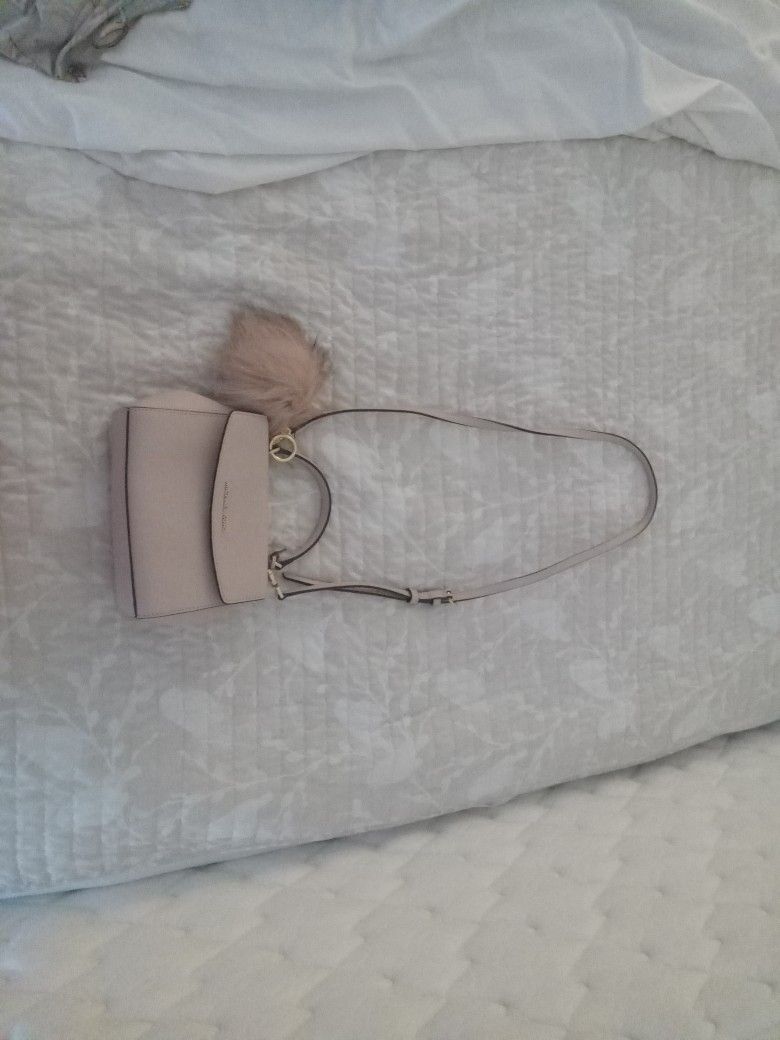 Light pink Michael Khors Bag