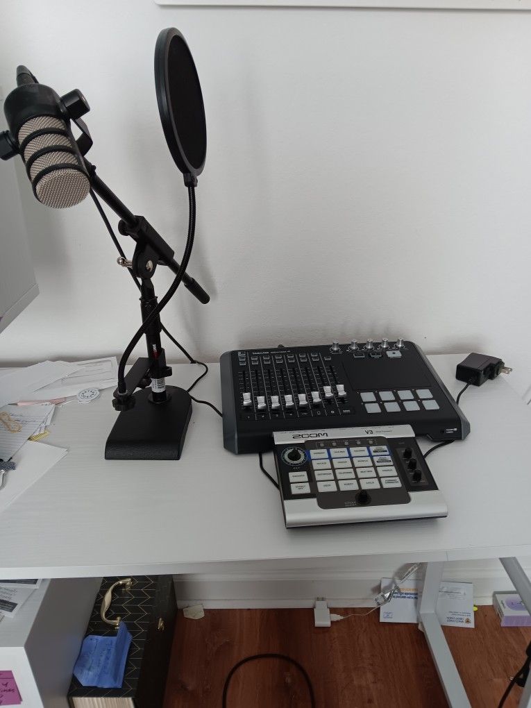 Podcast System, Microphone Musical instruments