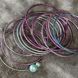 Beautiful Set Of 15 Bangles 