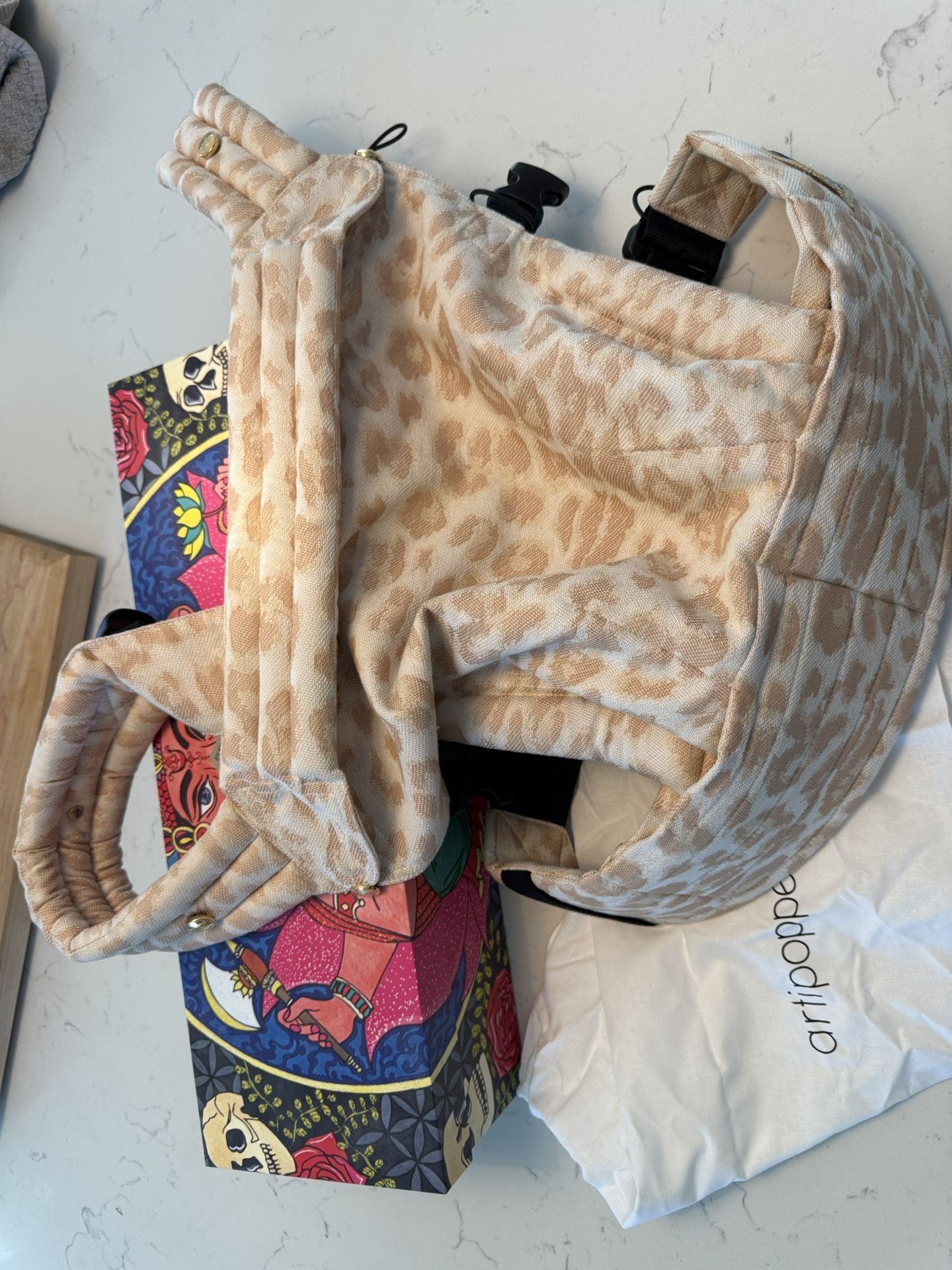 Artipoppe Zeitgeist Baby Carrier