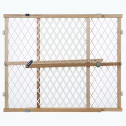 Toddleroo by North States Diamond Mesh Wooden Gate, 26.5-42”, 23” Tall — New