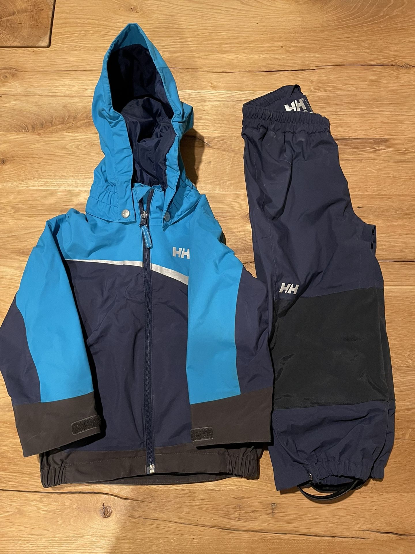 T3-T4 Boys Helly Hansen Rain Suit (jacket and pants)