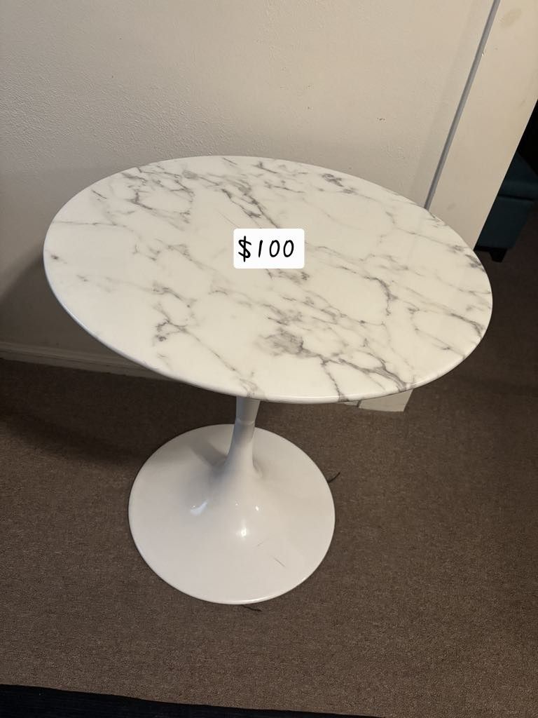 I SEll Furniture In Good Condition