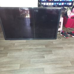 60 In Samsung TV With Control