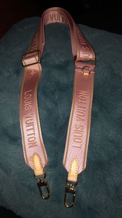 Lv multi pochette strap