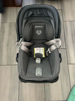 Uppa baby car seat and base