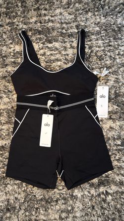 Alo Yoga Black Two-Piece Set with Tags