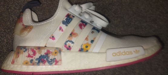 Women's Adidas worn for about an hour still like new women's size 7  $65 firm