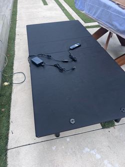 Adjustable Electric Bed Base w/ Remote – Excellent Condition new