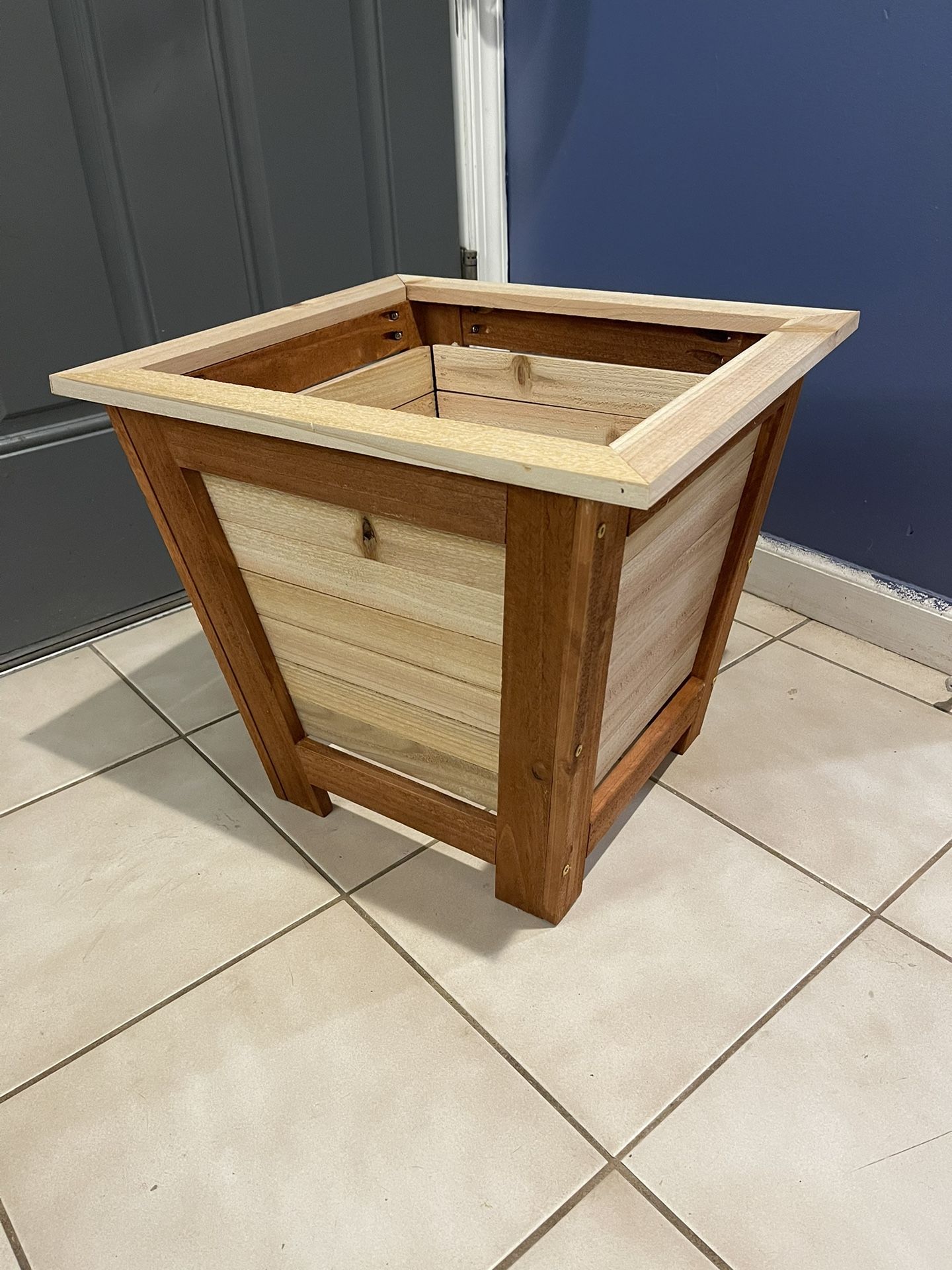 Cedar Planter