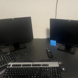 Desktop With Dual Monitors Excellent Condition 