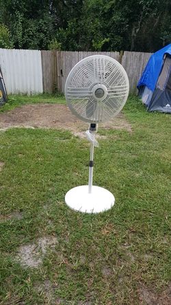 Lasko fan with remote 1880 for Sale in Gainesville, FL - OfferUp