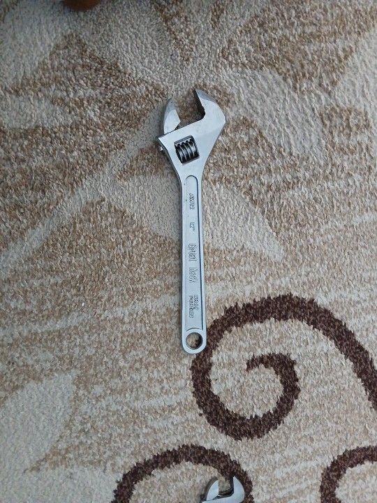 12 Inch Crescent Wrench