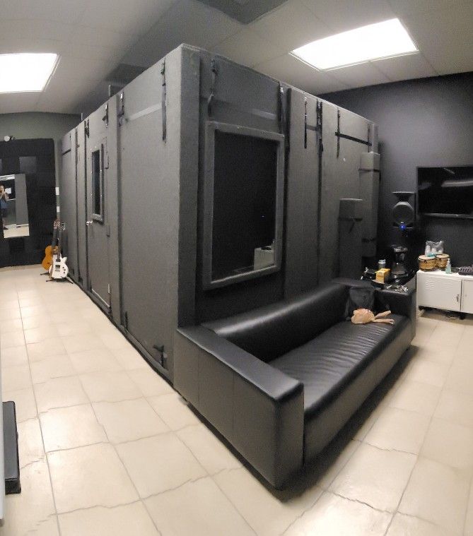 Sound Booth - Whisper Room