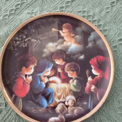 PRECIOUS MOMENTS BIBLE STORY PLATE COLLECTION 