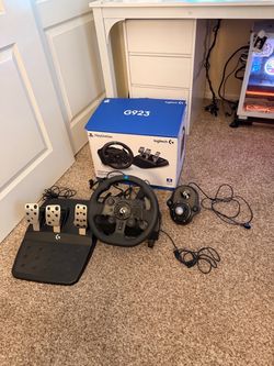 Logitech G923 Racing Wheel and Pedals