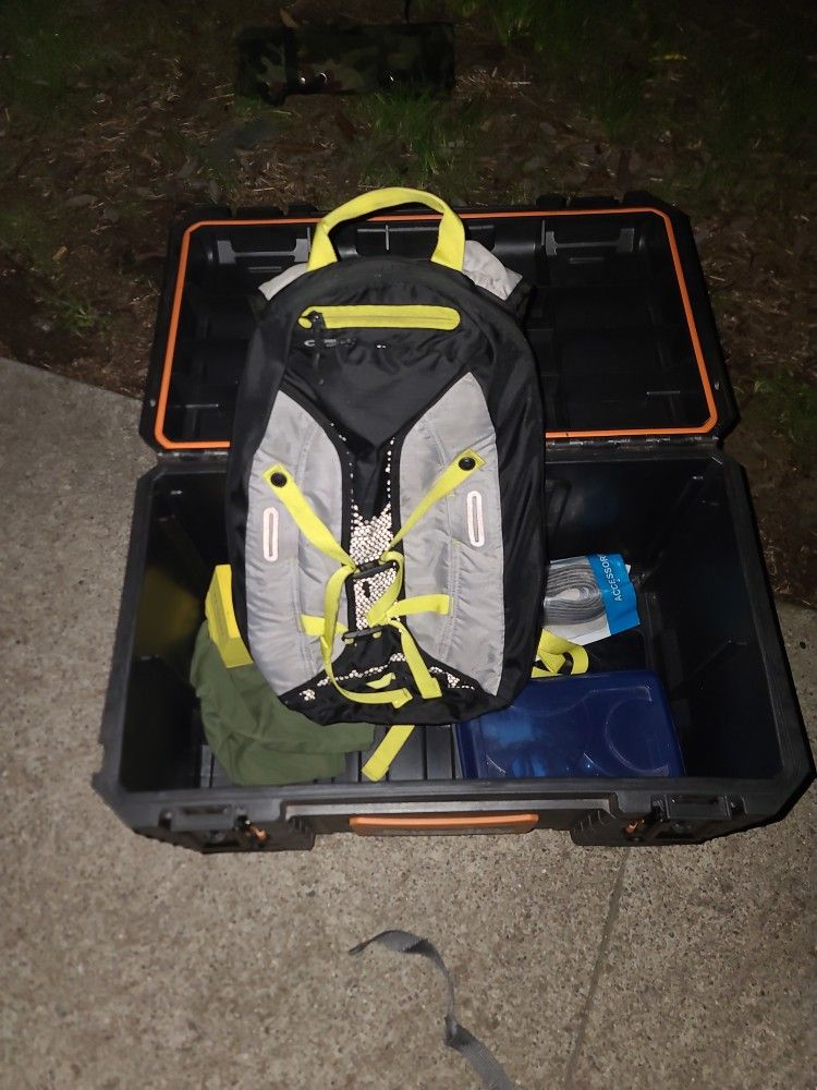 Oakley Camelback Hydration Backpack