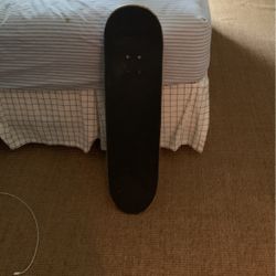 New Board Shop Deck And New Trucks Comes With Wheels 
